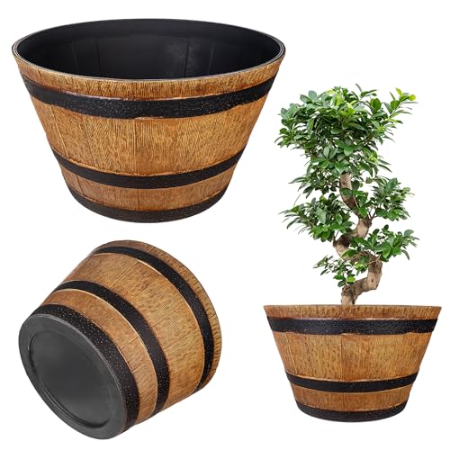 KADAX Pflanztopf im Holzfass-Design, ø 52.5cm, aus wetterfestem Kunststoff, für Garten, Terrasse & Balkon, dekorativer Blumentopf, Blumenkübel oder Übertopf, Hellbraun/Schwarz, Teich mit Wassereimer